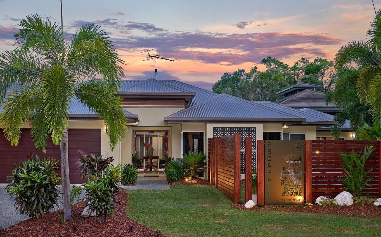 Escapades @ Palm Cove Villa Exterior photo